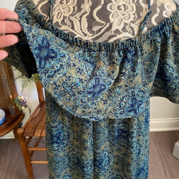 Massini Stacy London Off-Shoulder Floral Dress - Picture 6 of 10